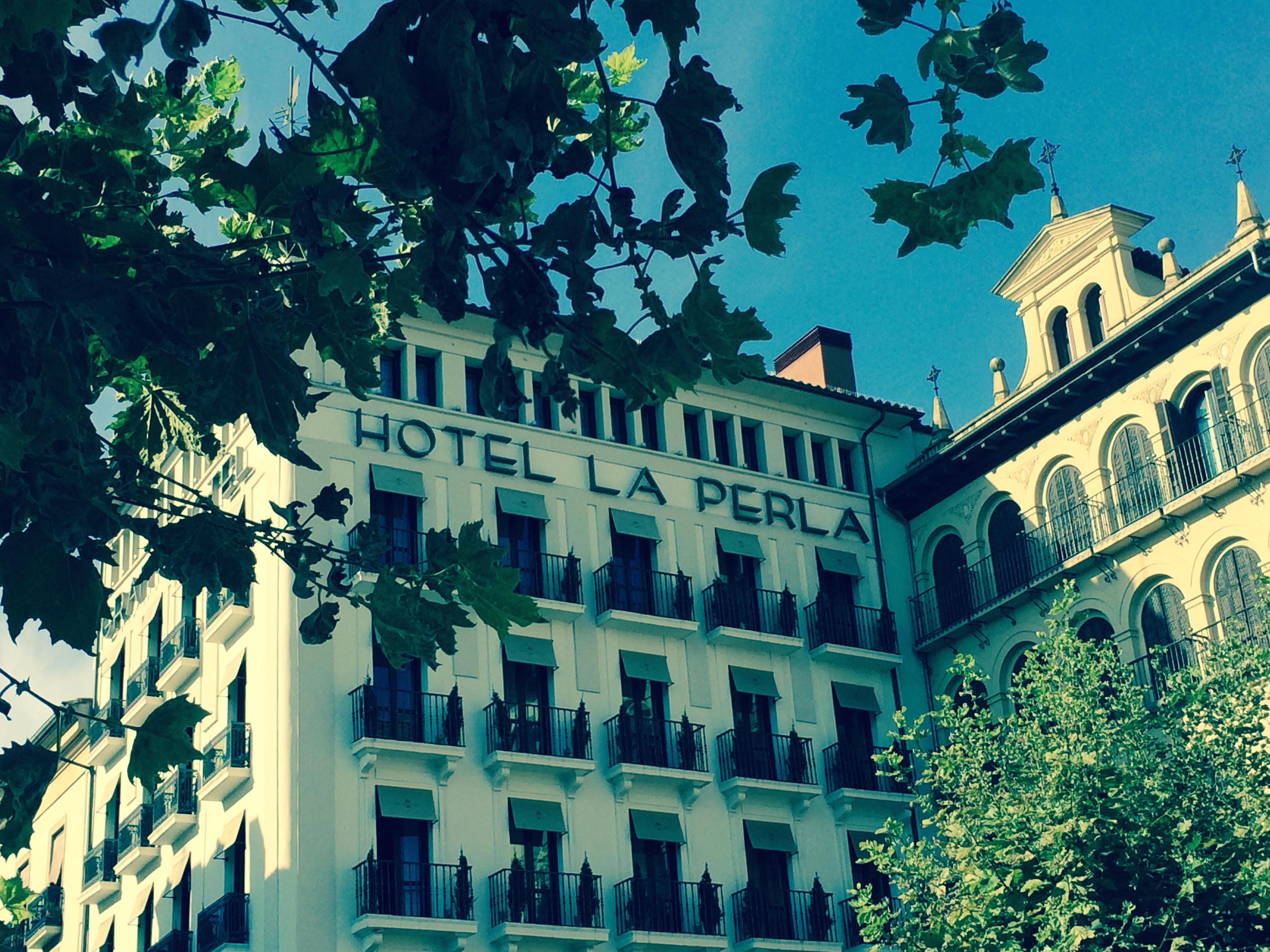 Gran Hotel La Perla Памплона Экстерьер фото
