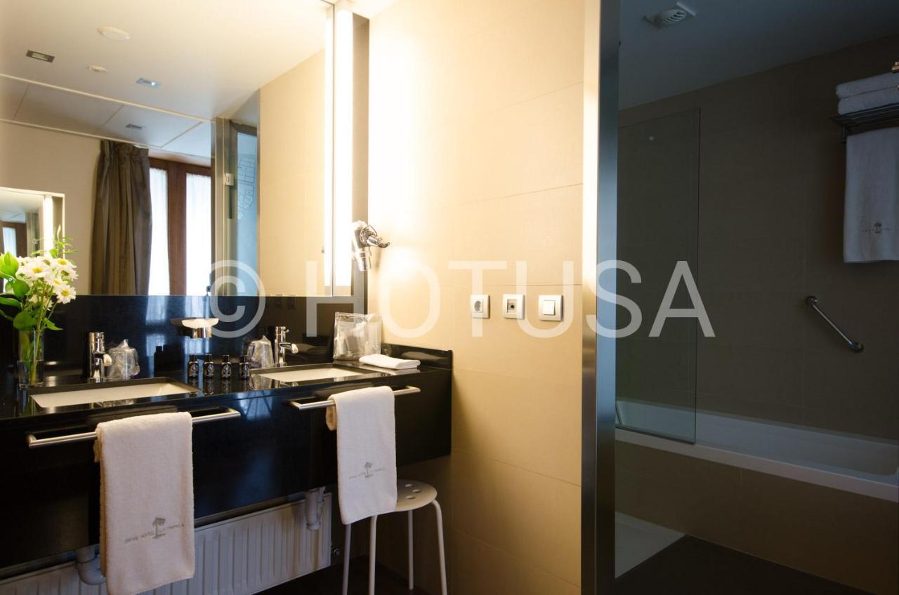 Gran Hotel La Perla Памплона Экстерьер фото Bathroom